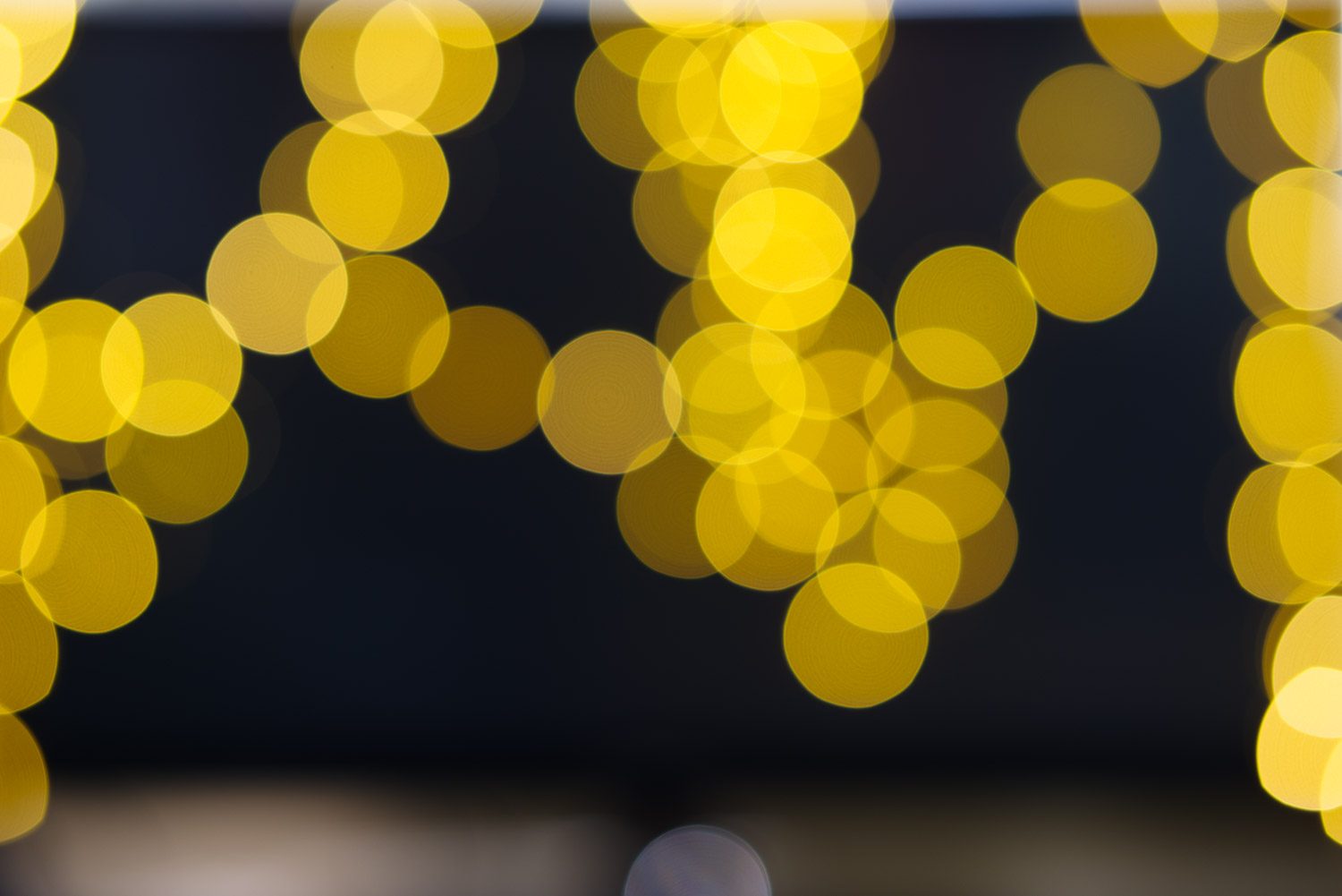 Indoor bokeh test at f/2 on Pentax-D FA Star-series 85mm f/1.4