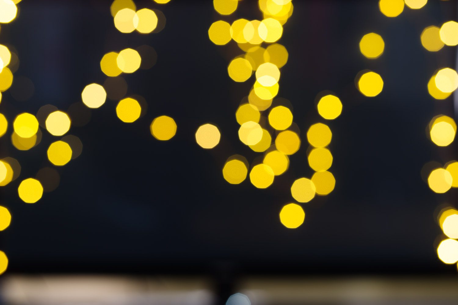 Indoor bokeh test at f/4 on Pentax-D FA Star-series 85mm f/1.4