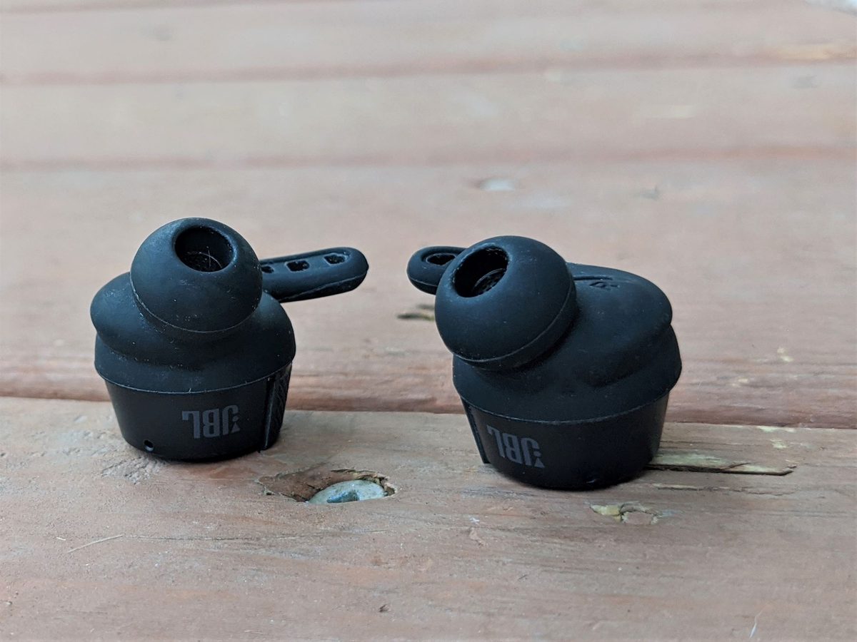JBL Flash X earbuds