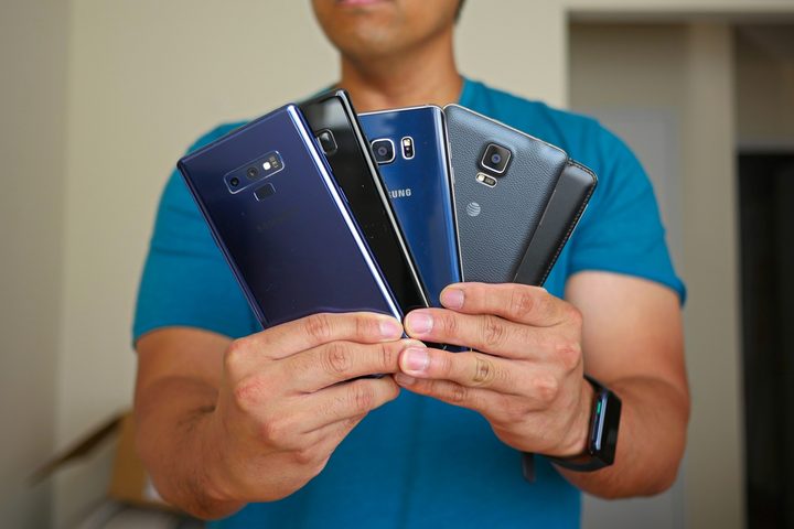 Samsung Galaxy Note smartphones held in hand