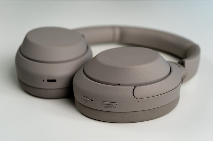 Sony WH-1000XM4