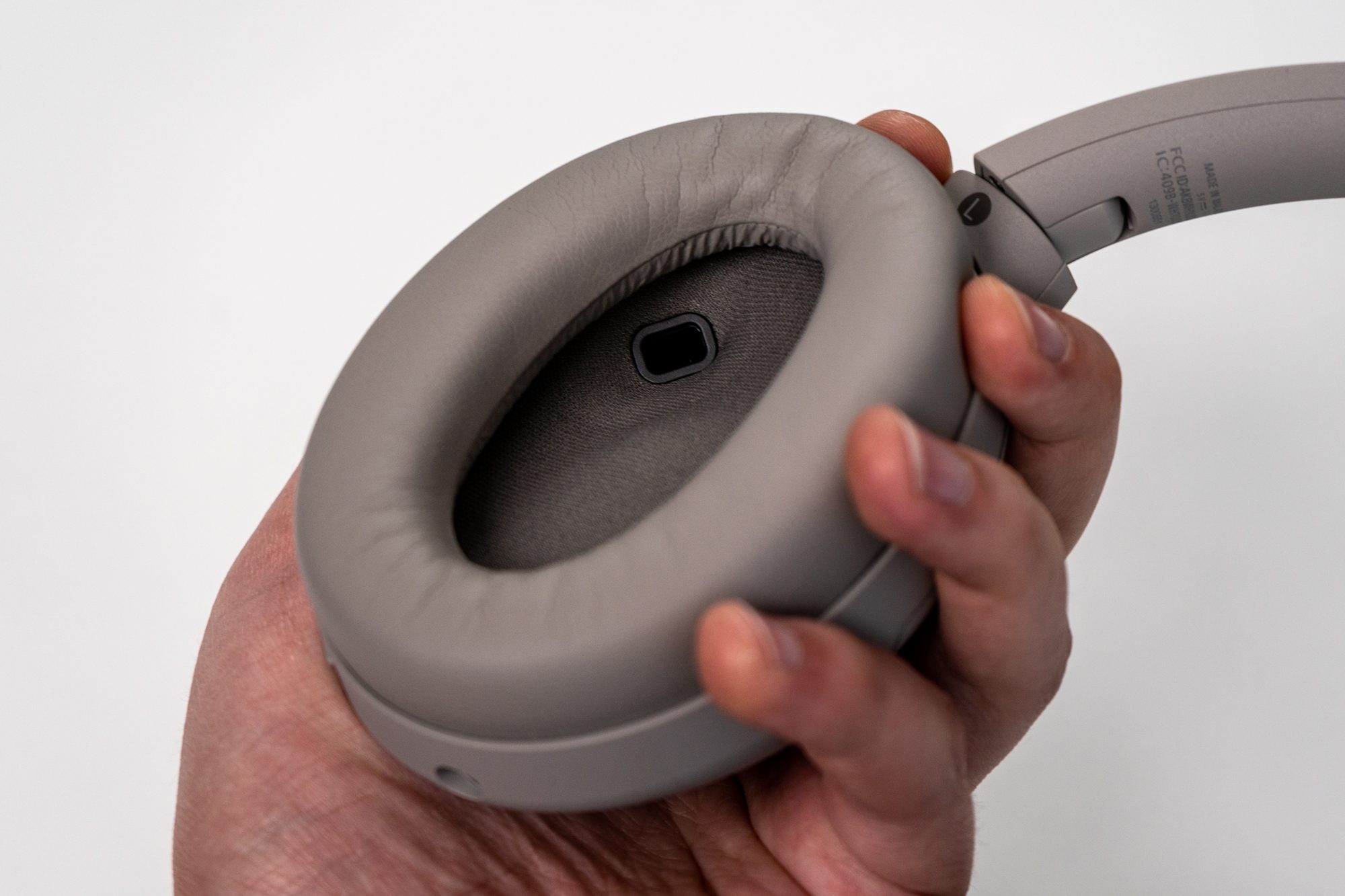 Sony WH-1000XM4