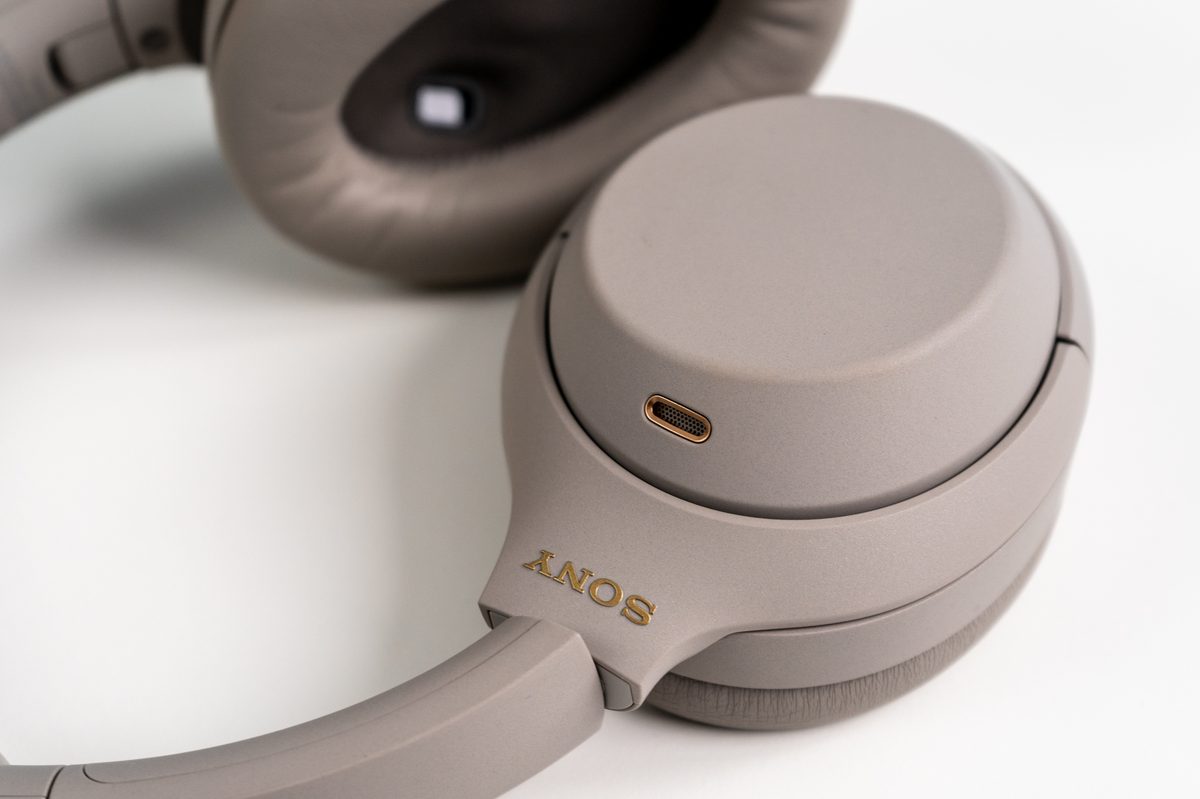 Sony WH-1000XM4