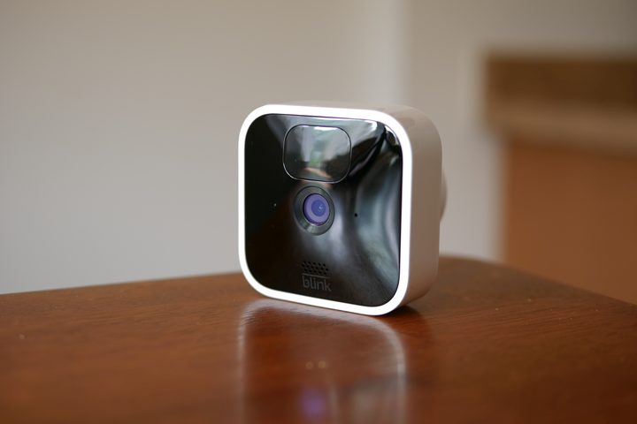 Blink Indoor profile view