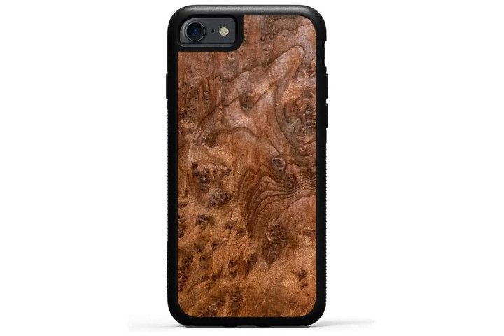 Photo shows the iPhone 7 in a Redwood Burl wood grain case from Traveler