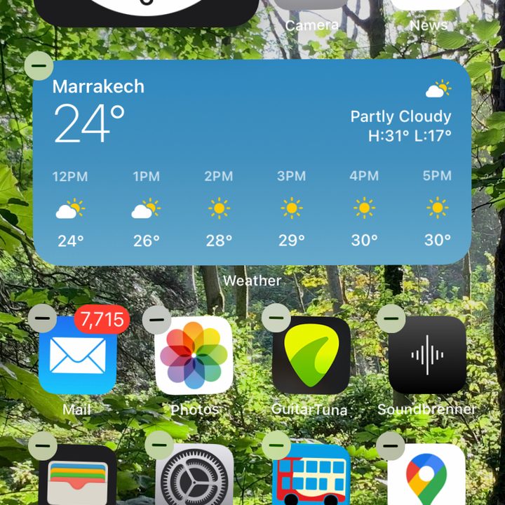 Changing Clock widget location.