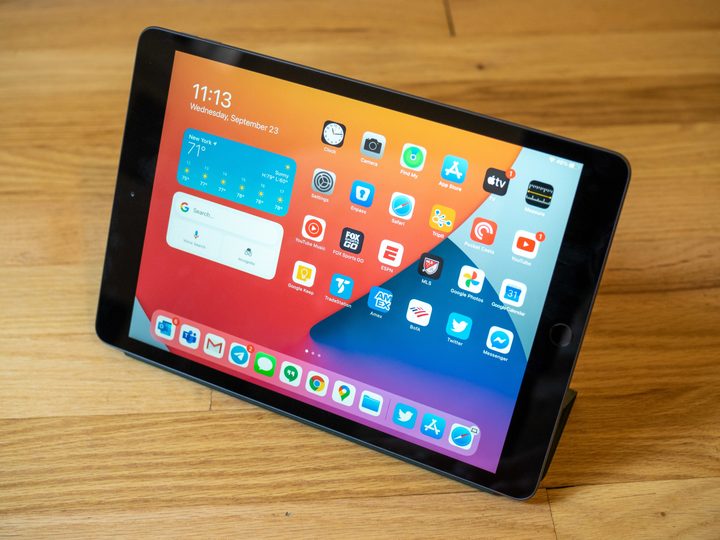 iPad (2020).