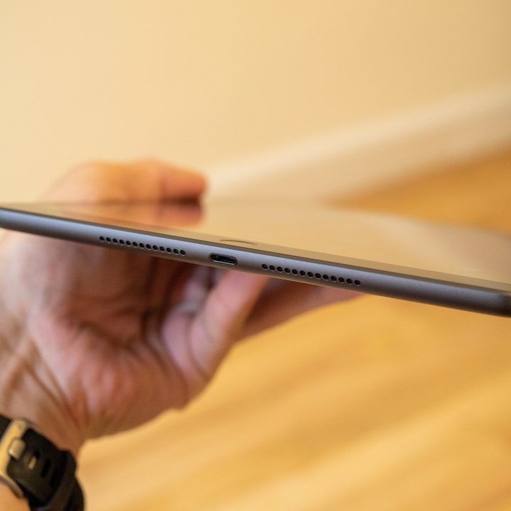 iPad (2020) battery charging port.