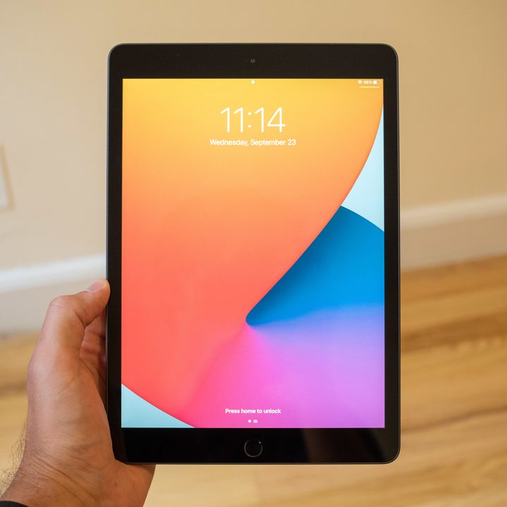 iPad (2020)
