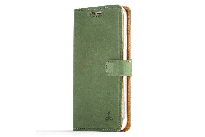 Photo shows the front view of an iPhone XS in a bottle green vintage leather wallet case from Snakehive