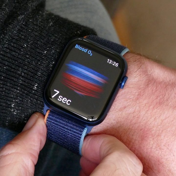 Blood-oxygen sensor on the Apple Watch Series 6.