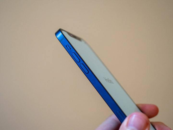 iPhone 12