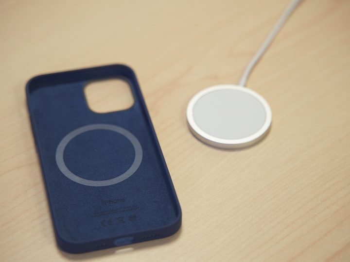 iPhone 12 MagSafe accessories