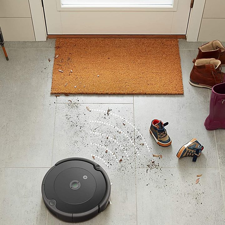 iRobot Roomba 692 Robot Vacuum