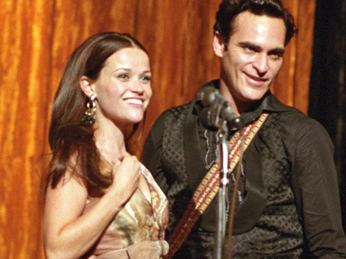 Reese Witherspoon and Joaquin Phoenix in Walk the Line