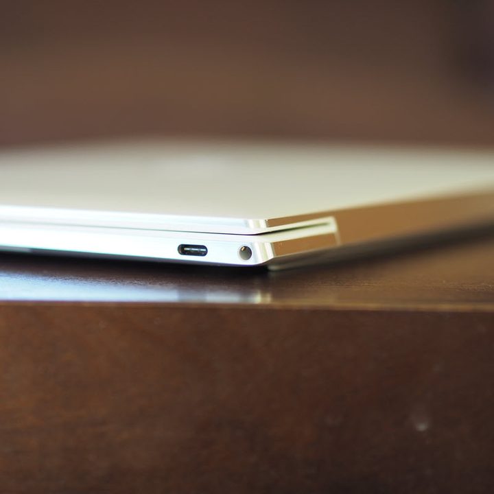 Dell XPS 13 9310 Performance view with ports and back edge.