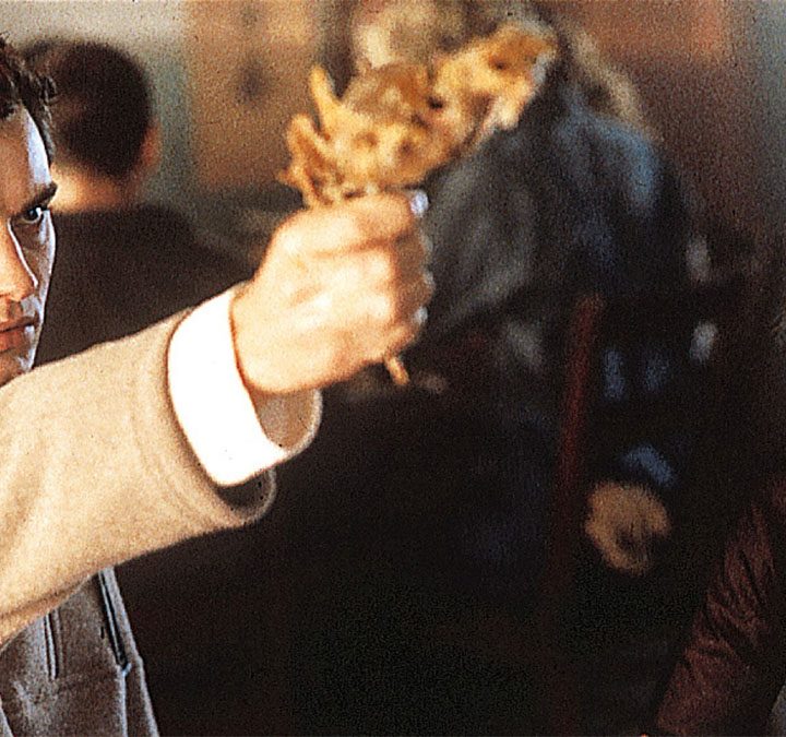 Jude Law and Jennifer Jason Leigh in Existenz.