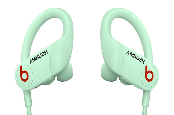 Glow-in-the-dark Powerbeats 4