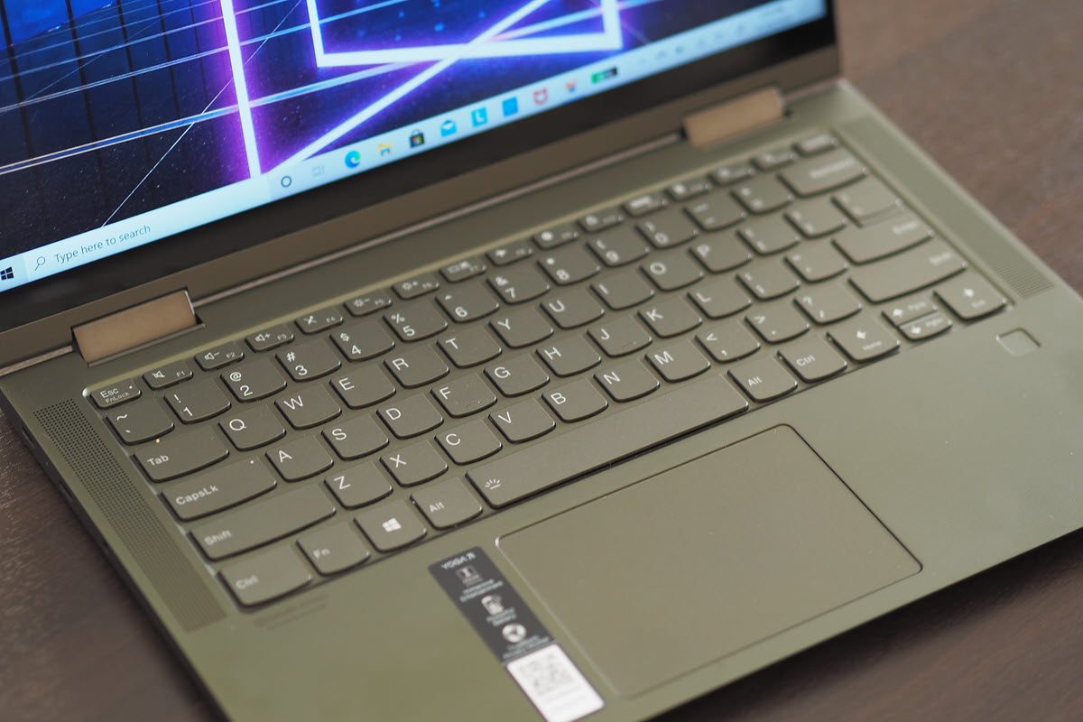 Lenovo Yoga 7i Keyboard and Touchpad