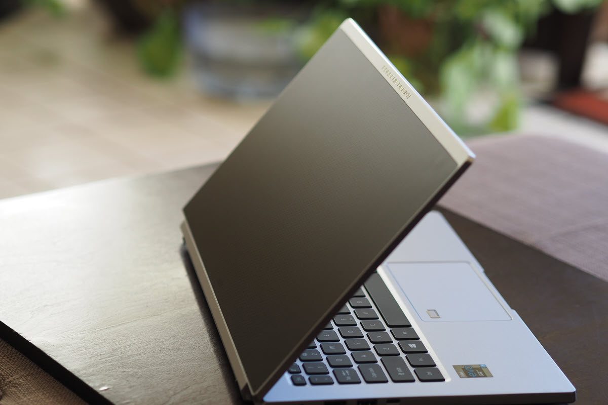 Porsche Design Acer Book RS Design