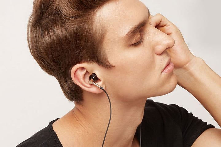 1More Triple Driver In-Ear Headphones