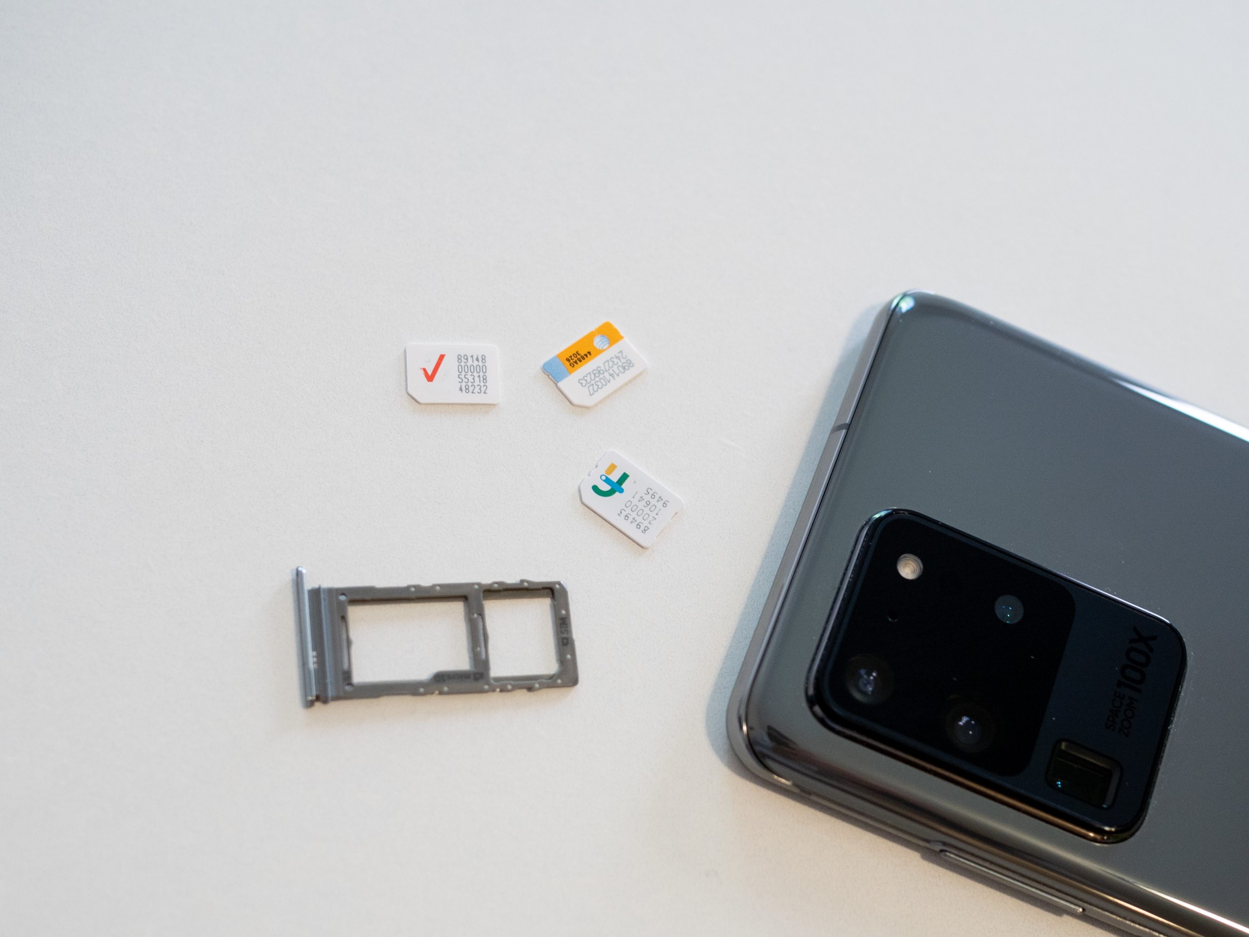 Galaxy S20 Ultra with SIM cards