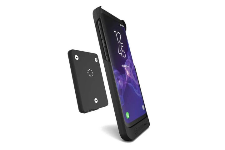 i-Blades Modular Smartcase with Smartblade on the Galaxy S9, showing the side and front of the case, plus the battery pack separately.