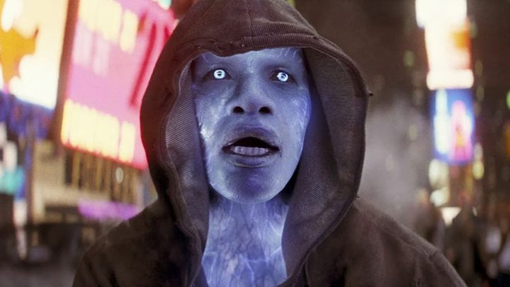 Electro looking surprised while on Times Square in The Amazing Spider-Man 2.