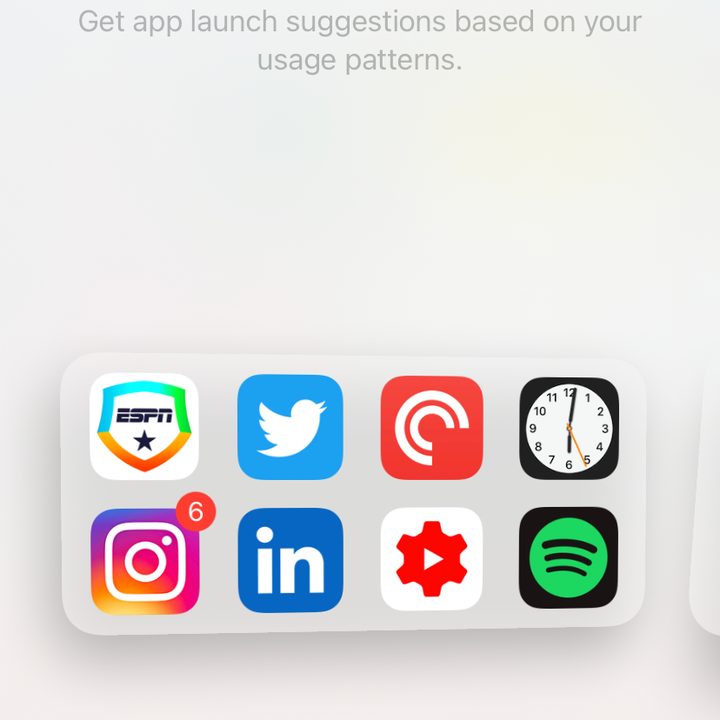 iPhone showing Siri App Suggestions option in widget menu.