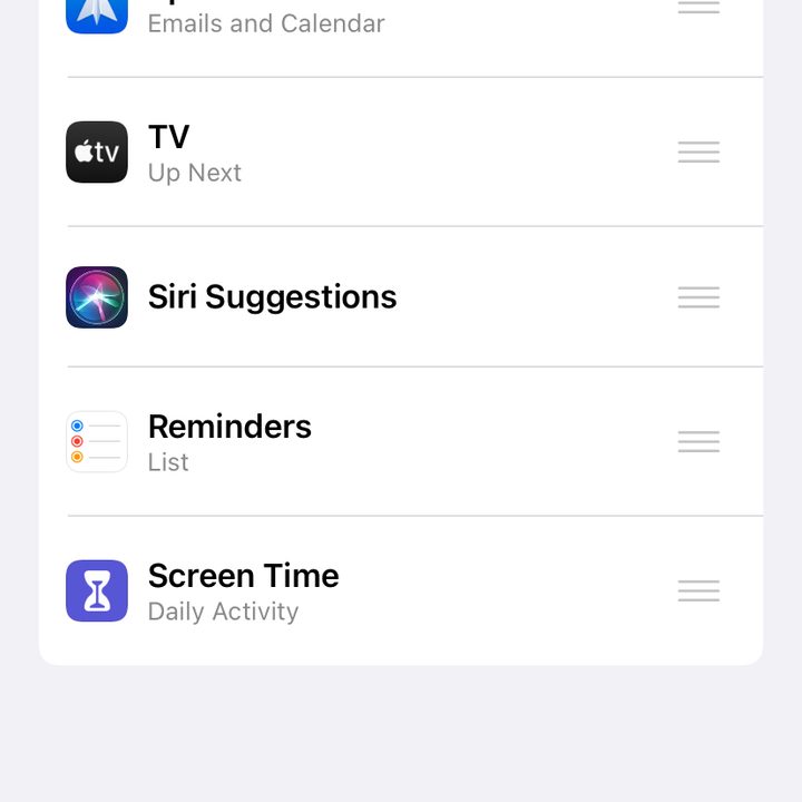 iPhone Smart Stack widget's Edit Stack mode.