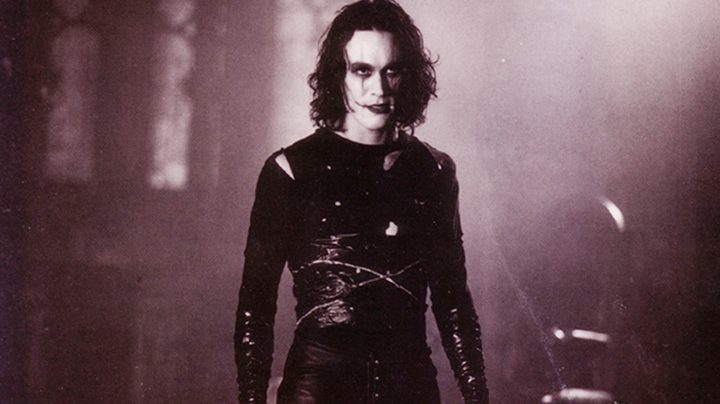 Brandon Lee standing in The Crow.