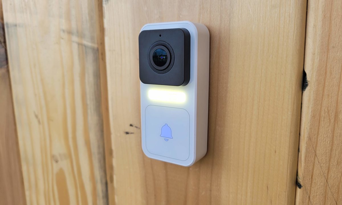 wyze video doorbell review light on