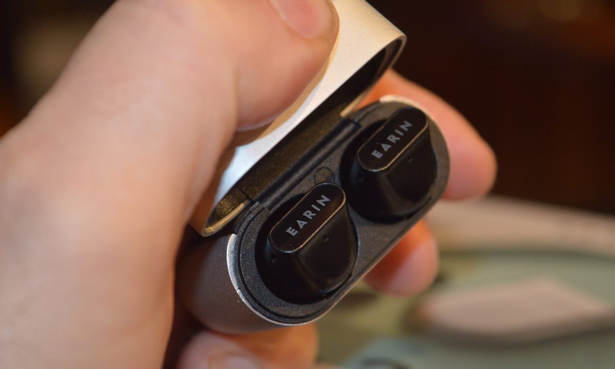 Earin A-3 true wireless earbuds