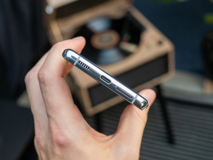 Galaxy S21 Ultra charging
