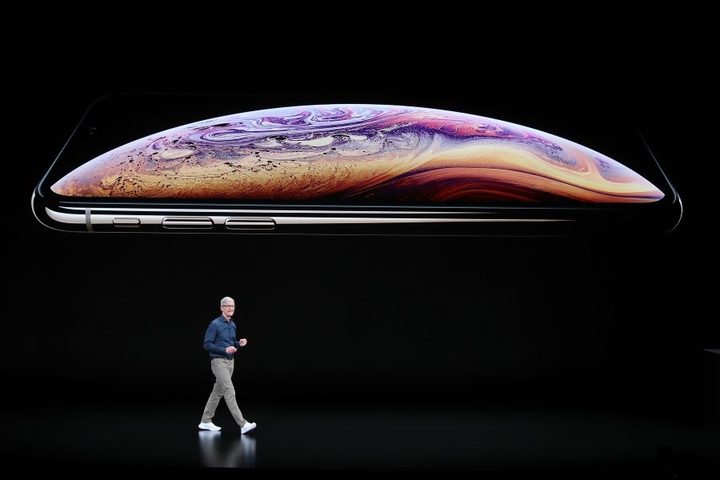 tim cook iphone xs launch