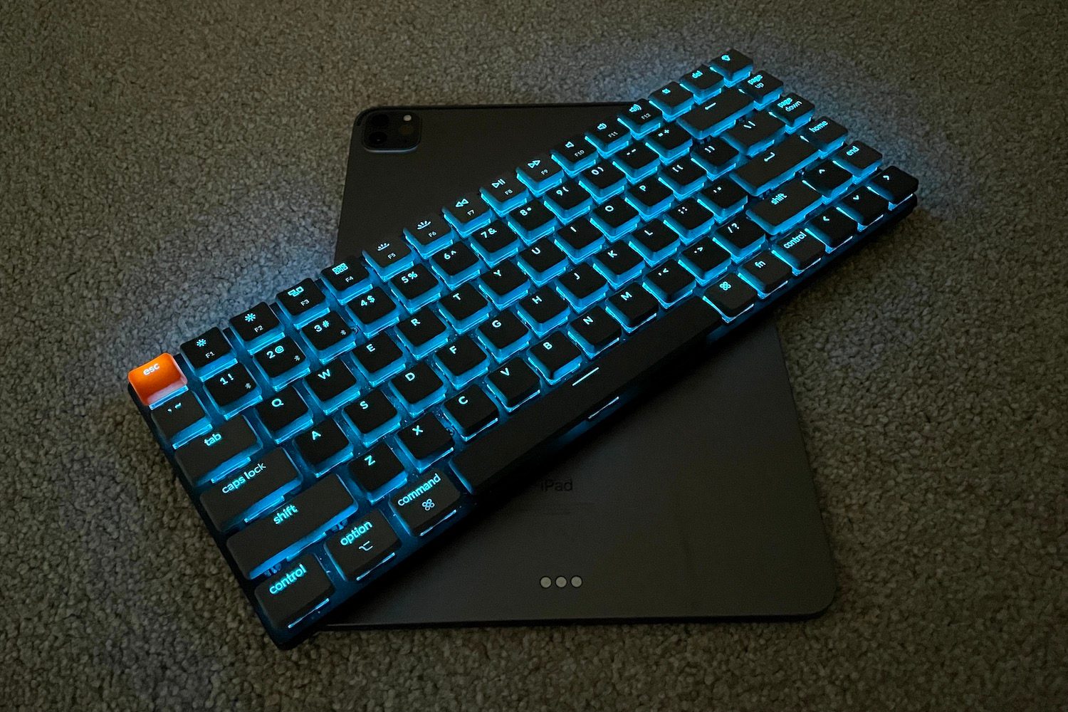 keychron v3 hands on features price photos release date k3 blue