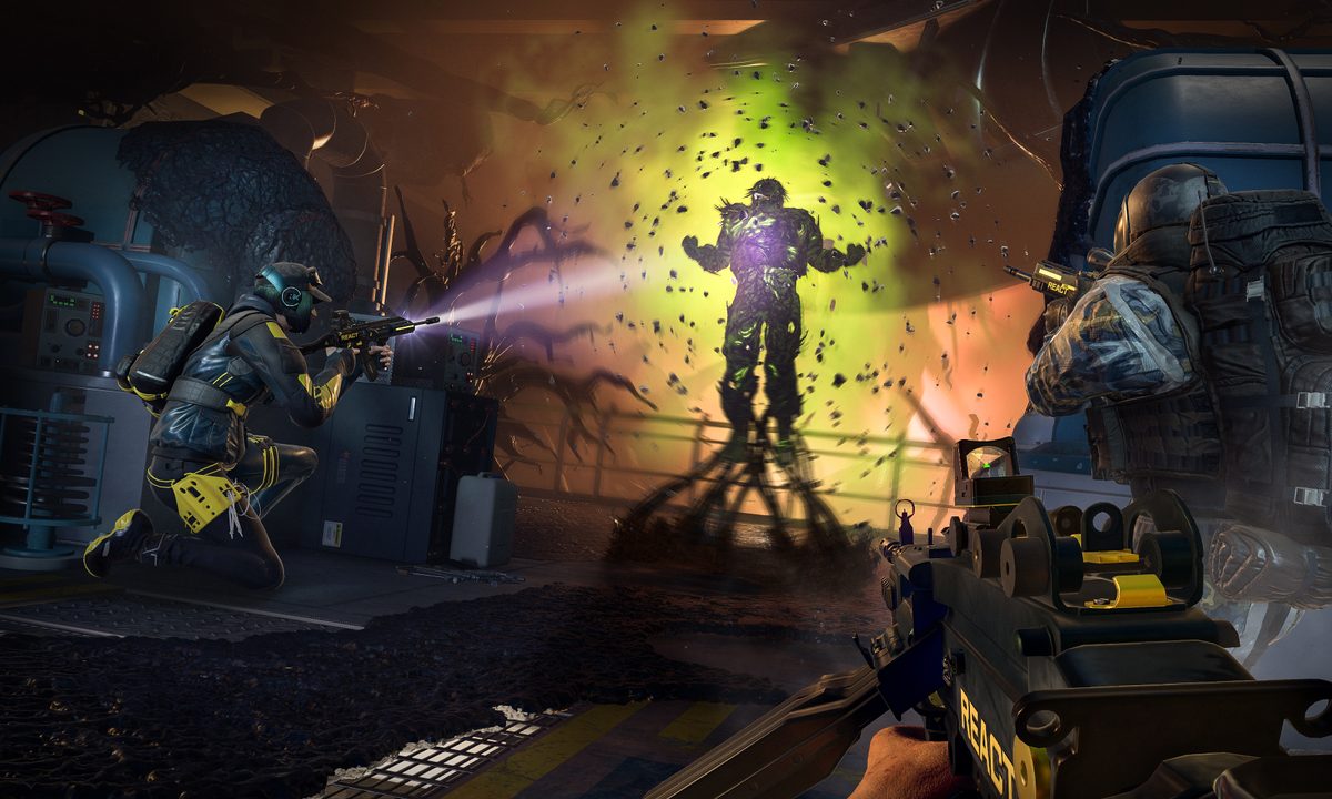 A squad shoots an alien in Rainbow Six Extraction.