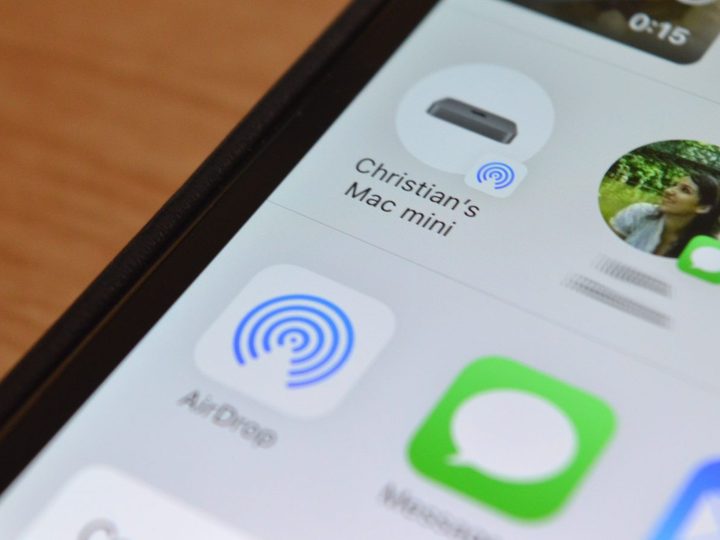 AirDrop options on an iPhone.