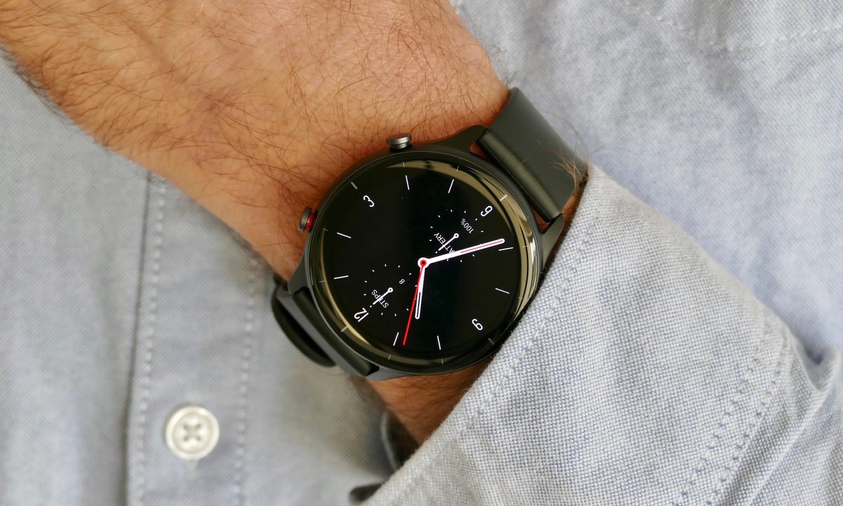 amazfit gtr 2e smartwatch review wrist shirt