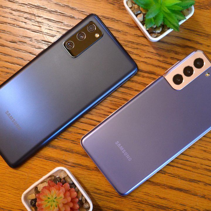 Galaxy S21 vs. S20 FE