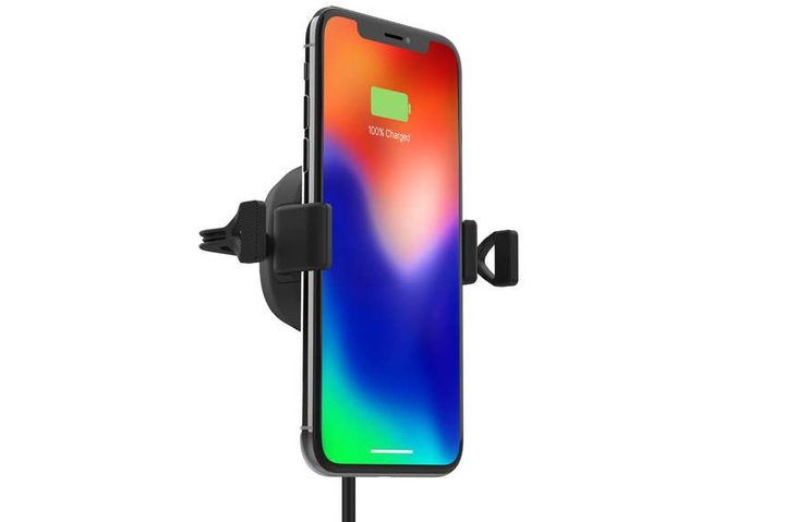Mophie charge stream vent mount