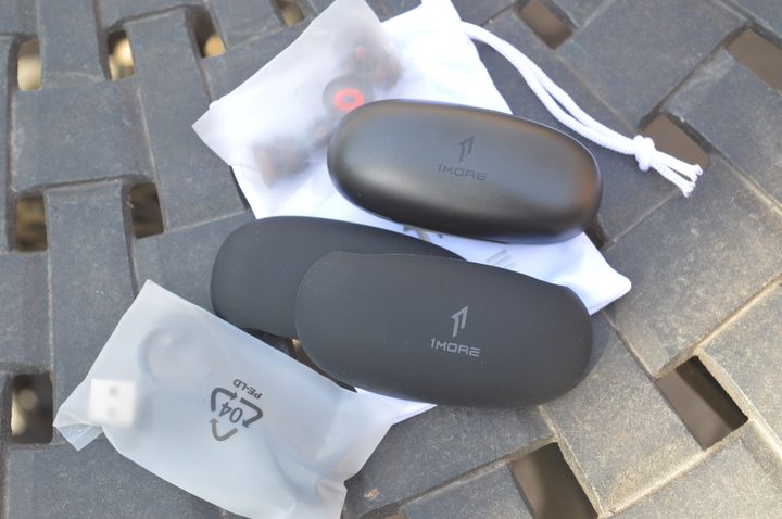 1More ComfoBuds Pro
