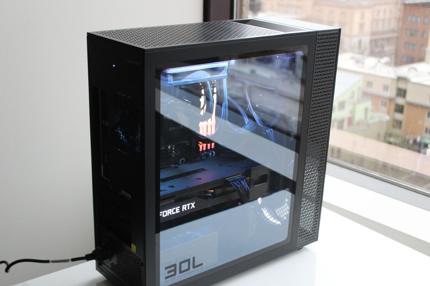 HP Omen 30L Gaming Desktop review: A gorgeous glass house