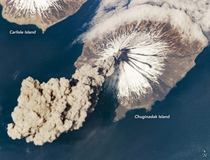 At 3:00 p.m. Alaska Daylight Time on May 23, 2006, flight engineer Jeff Williams from International Space Station (ISS) Expedition 13 contacted the Alaska Volcano Observatory (AVO) to report that the Cleveland Volcano had produced a plume of ash. Shortly after the activity began, he took this photograph.
