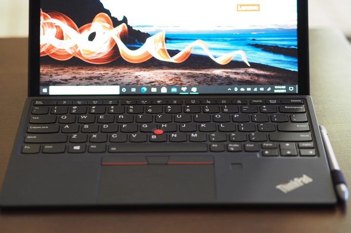 Lenovo ThinkPad X12 Detachable keyboard and screen