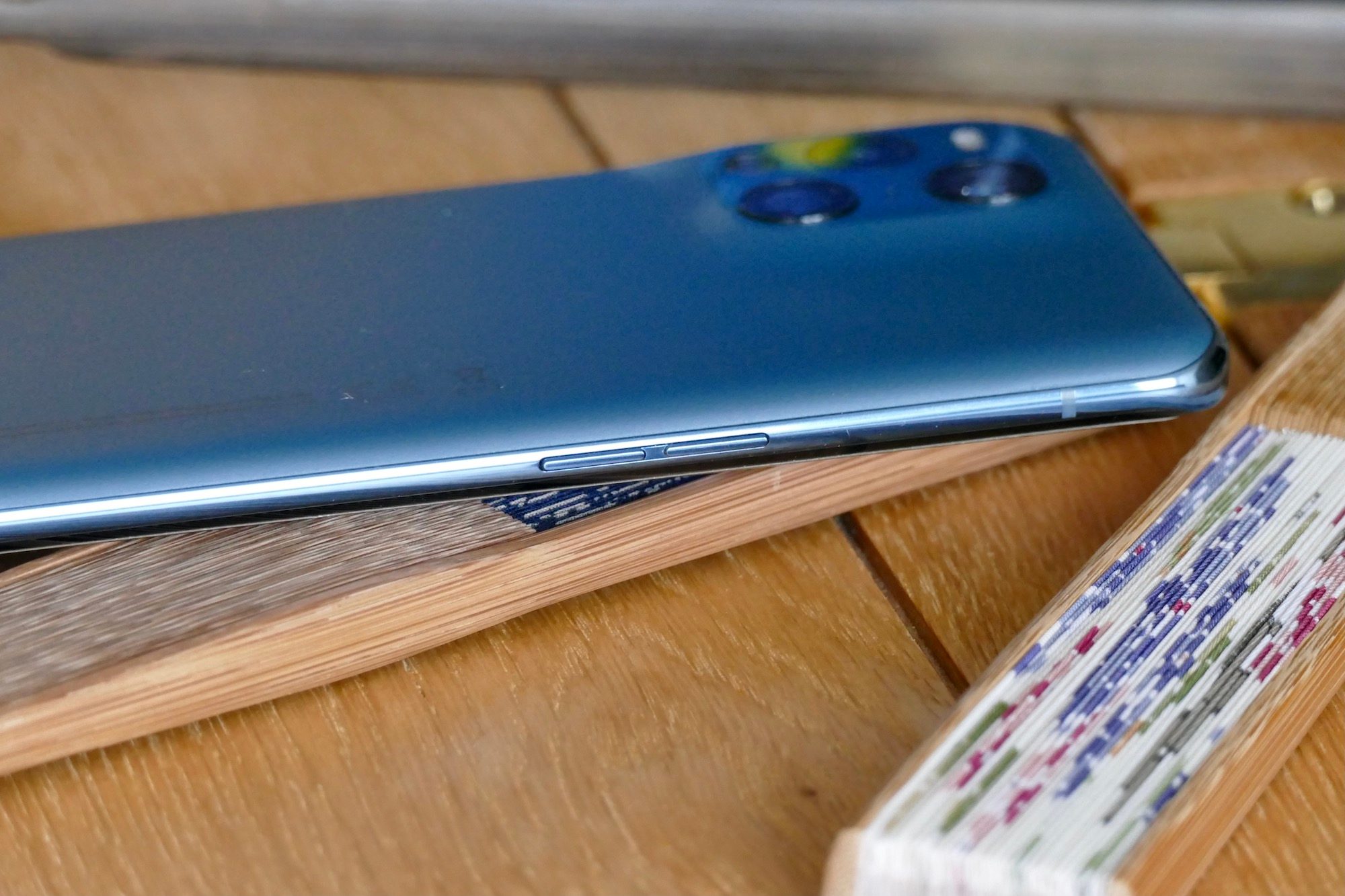 oppo find x3 pro review buttons