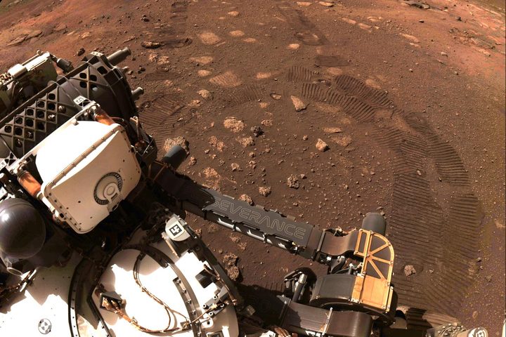 This image was taken during the first drive of NASA’s Perseverance rover on Mars on March 4, 2021. Perseverance landed on Feb. 18, 2021, and the team has been spending the weeks since landing checking out the rover to prepare for surface operations. This image was taken by the rover’s Navigation Cameras.