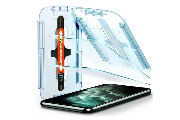 Spigen iPhone 11 Pro Max protector
