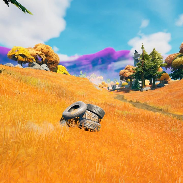 fortnite-season-6-week-6-challenge-guide-how-to-stay-within-20m-of-a-player-for-3-seconds-while-wearing-a-prop-disguise