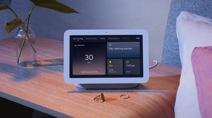 Google nest hub night mode.